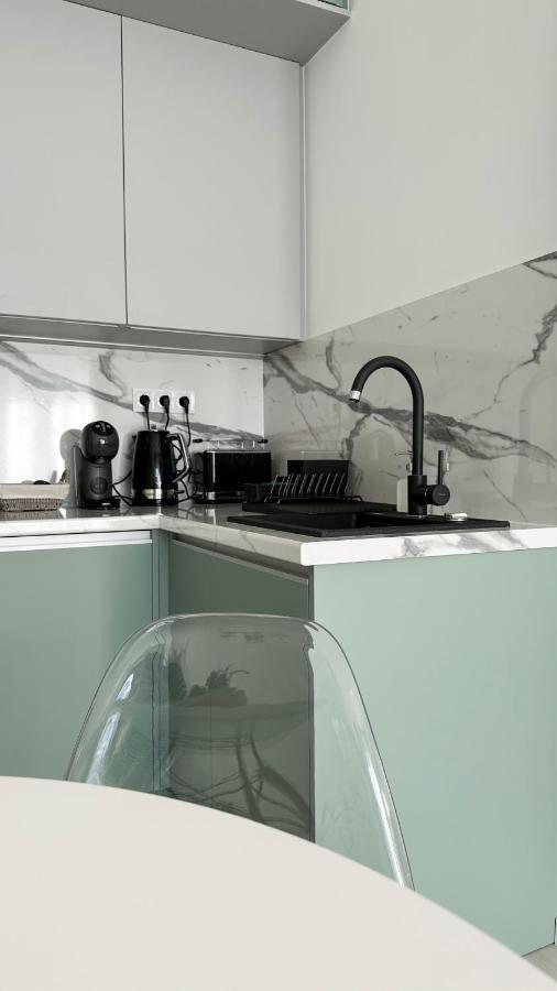 Linden Apartman 104 - Adults Only Mosonmagyaróvár エクステリア 写真